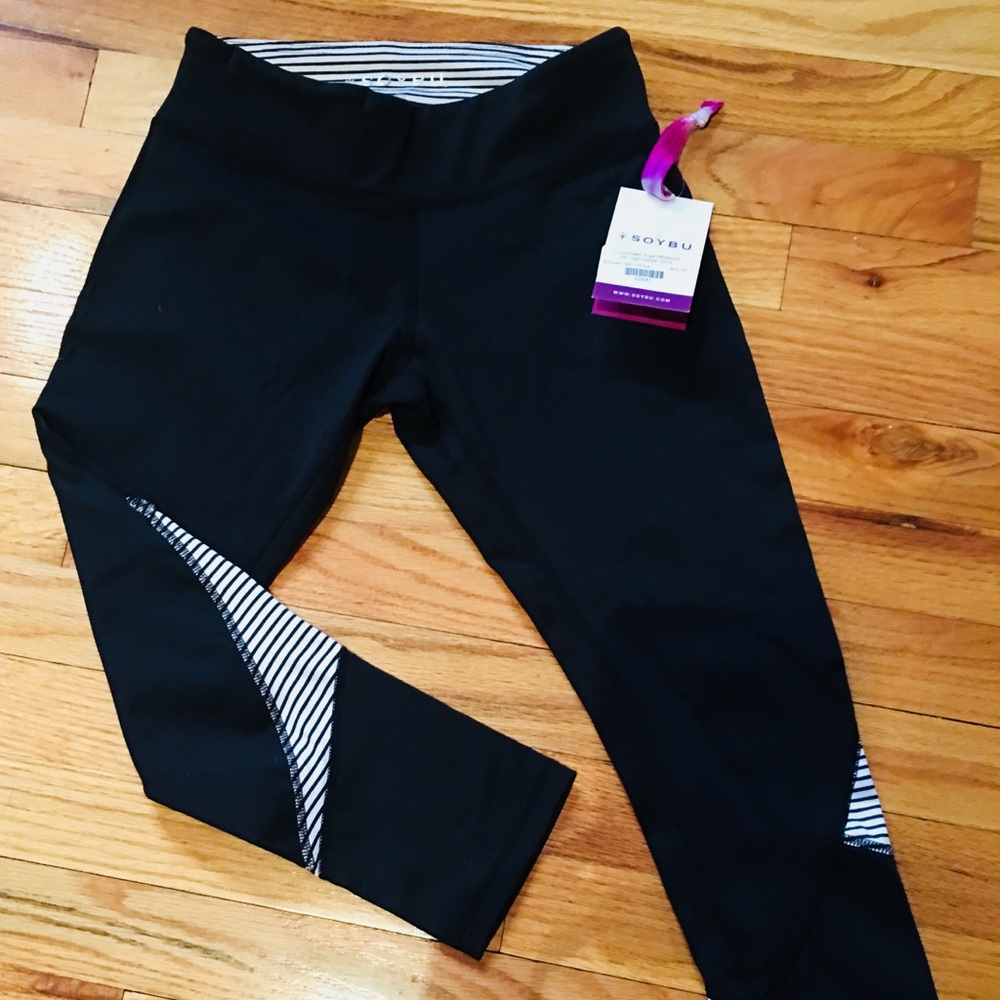 NWT Soybu Capri Sylvie Yoga Pant Black Size XS